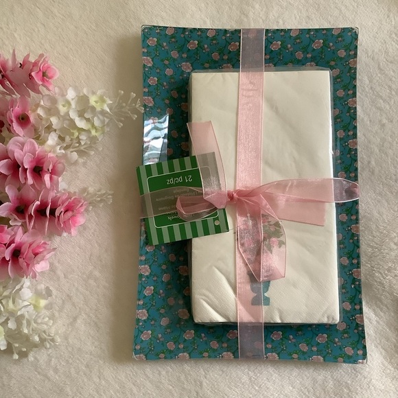 Other - NEW Glass Tray & Guest Hand Towels